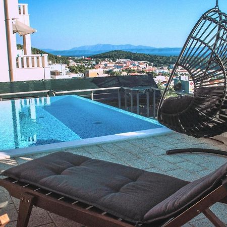 Apartment With Private Pool "Patricia" Макарска Экстерьер фото