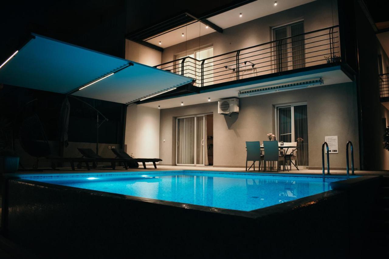 Apartment With Private Pool "Patricia" Макарска Экстерьер фото