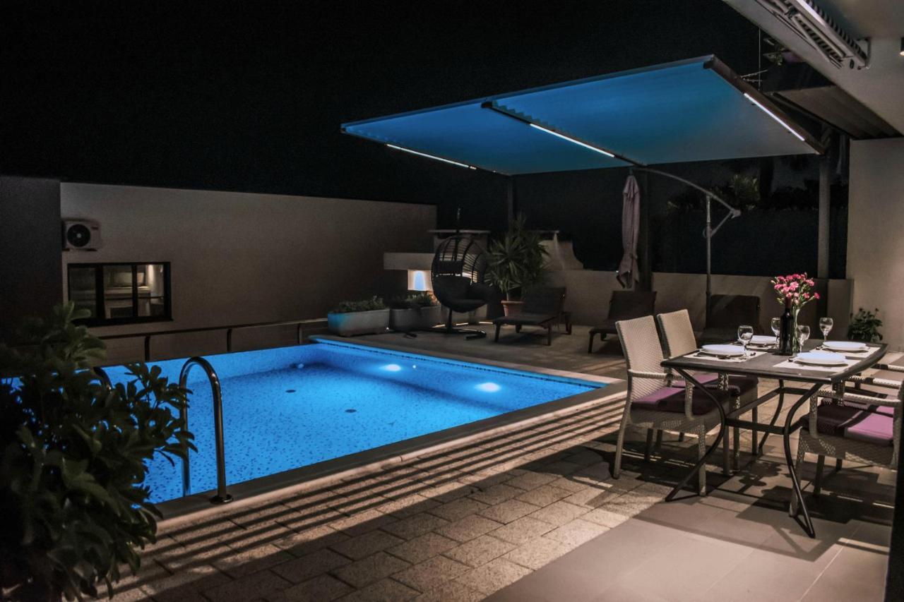Apartment With Private Pool "Patricia" Макарска Экстерьер фото