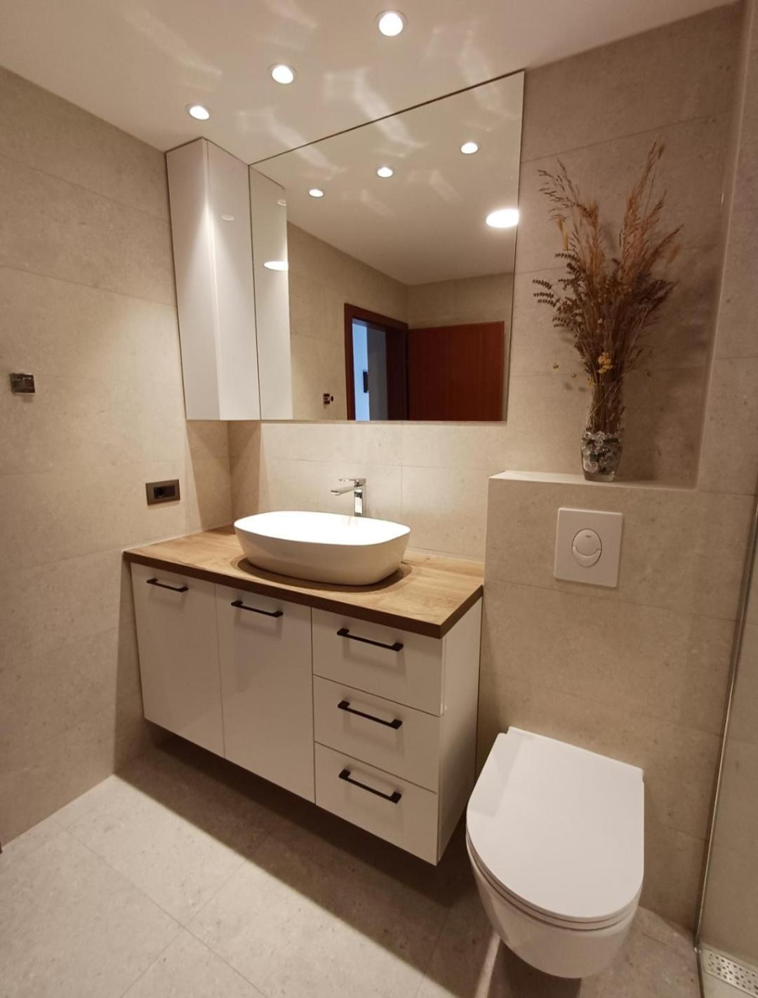 Apartment With Private Pool "Patricia" Макарска Экстерьер фото